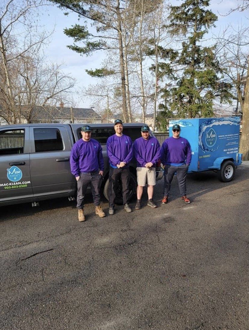 picture of team at Mac-Klean