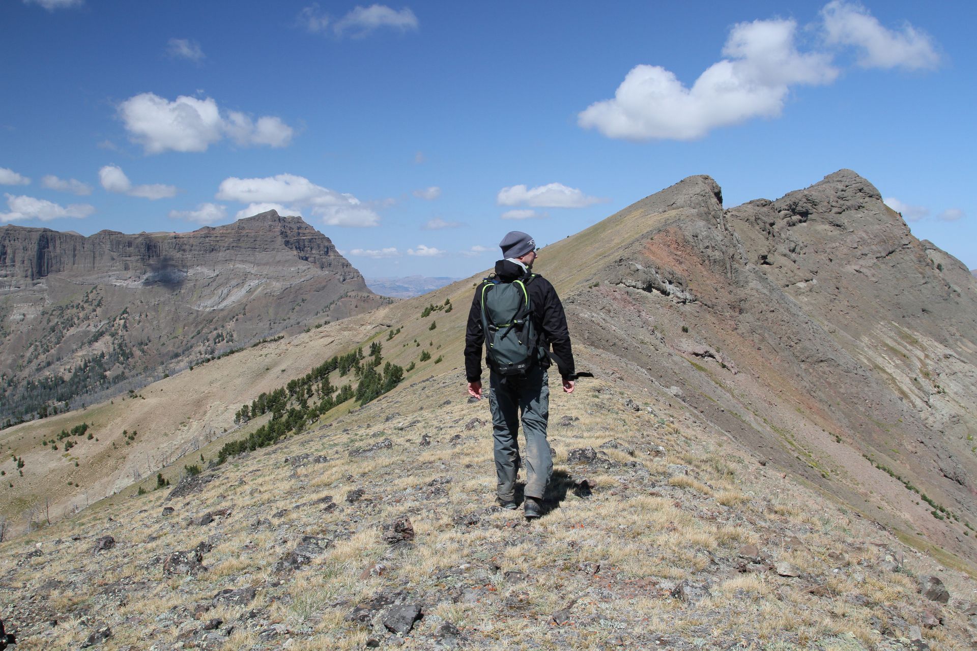From the top of Republic Pass the surrounding peaks draw hikers along their narrow ridges.