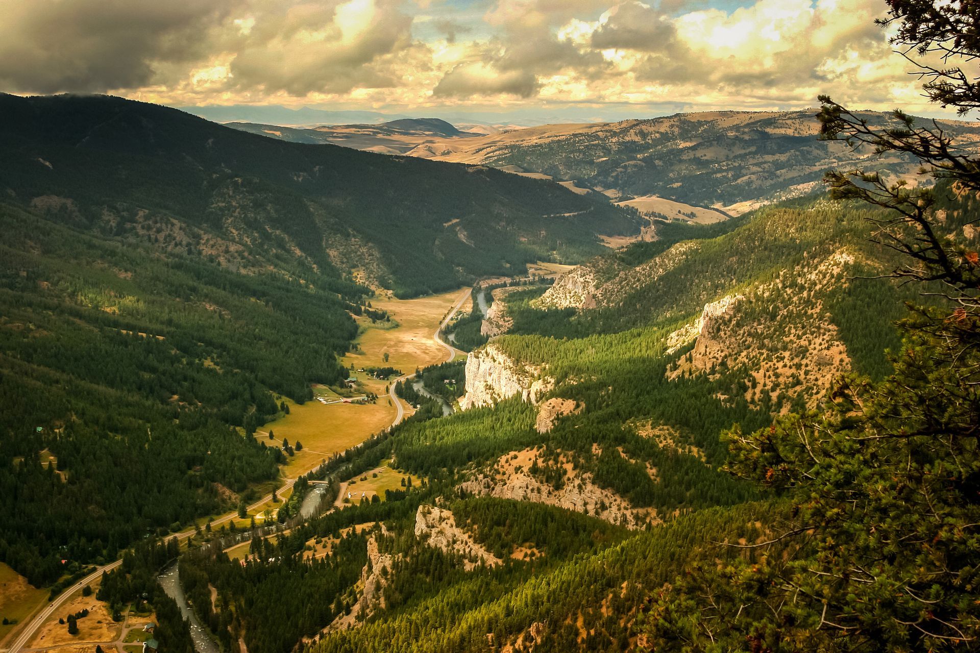 Jagged cliffs provide a stunning backdrop near the campground at Beartooth Lake, Wyoming.