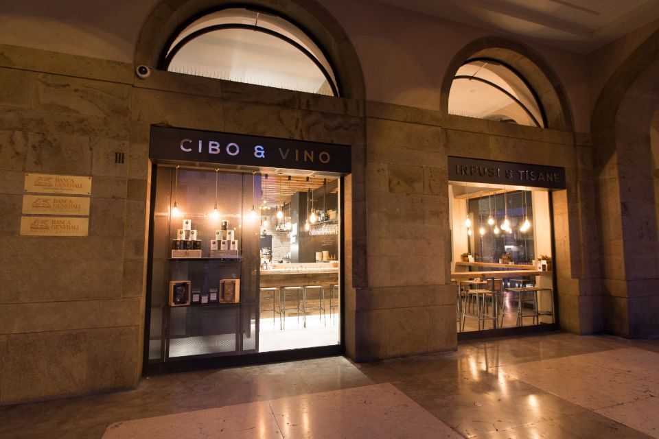 Vetrine in metallo su misura per bar e ristoranti