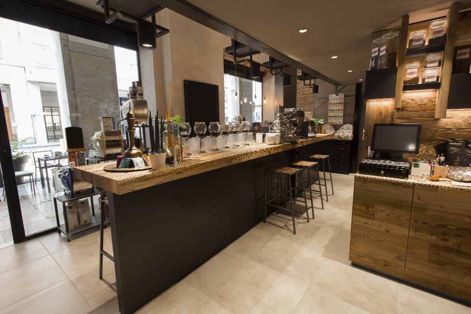 espositori e vetrine in metallo