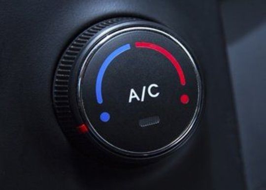 manopola che regola aria condizionata dell'auto