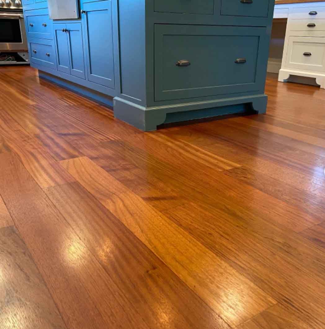 Stains & Finishes 84