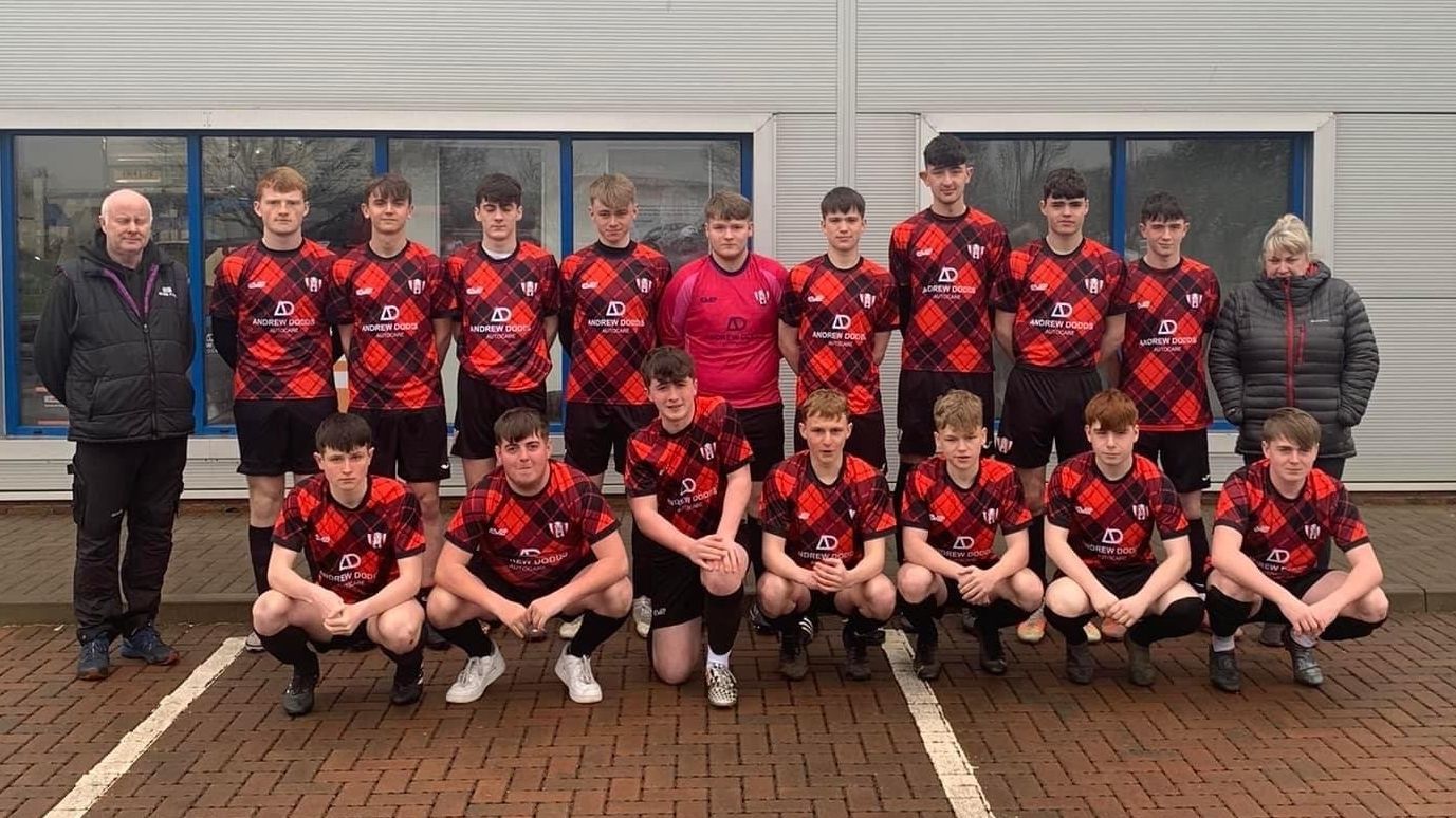 Valspar Colts football team, sponsored by Andrew Dodds Autocare