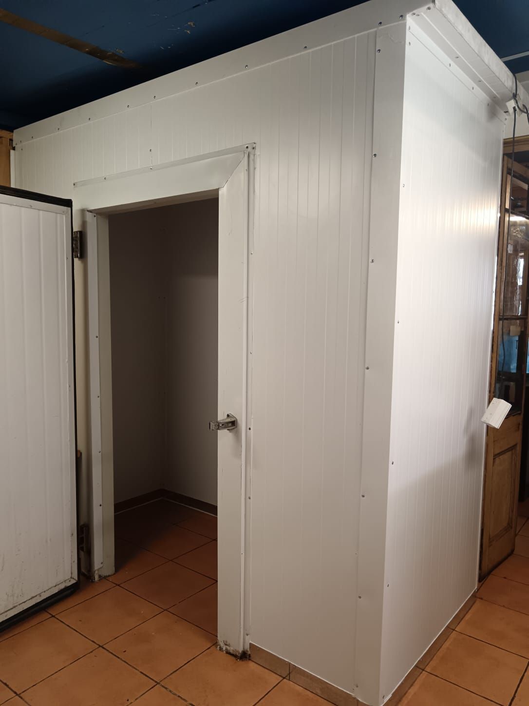 mantenimiento de neveras industriales chiller vitrinas de refrigeración