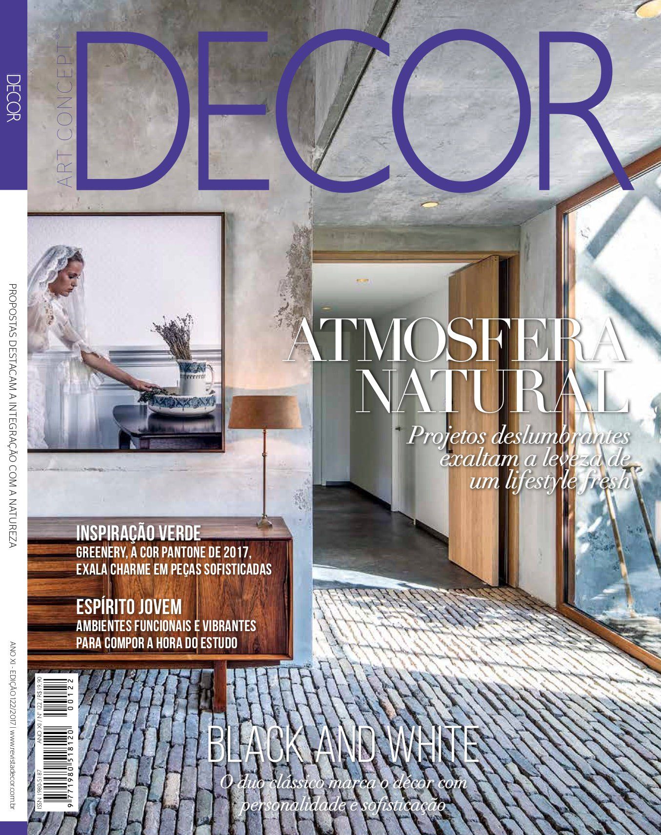 the cover of a decor magazine with a picture of a woman on it