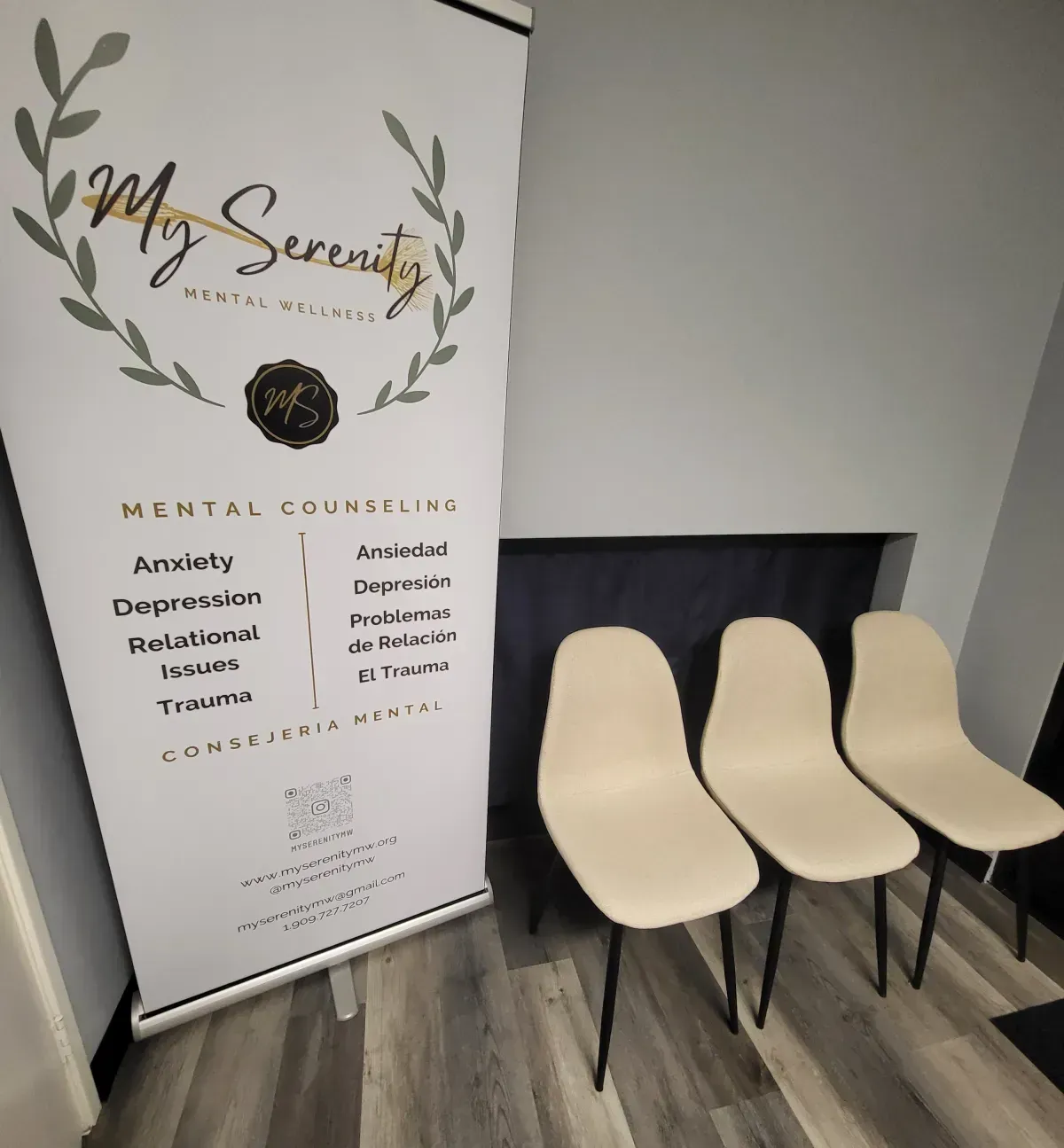 A room with chairs and a sign that says my serenity