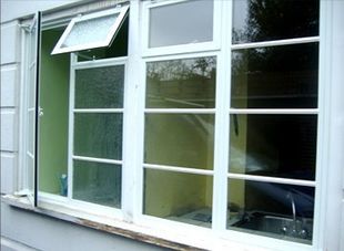Metal window installation