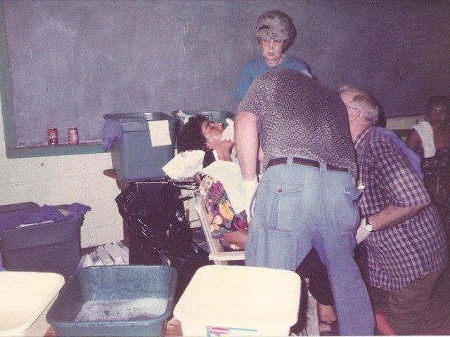 Visiting dentists from the United States servicing the people of Honduras with dental care. This is why our Mission of Love collects and sends donated slightly used medical and dental supplies. The people of third worlds, have none of these supplies. Can you even imagine not having a dentist nearby to extract of decayed tooth?