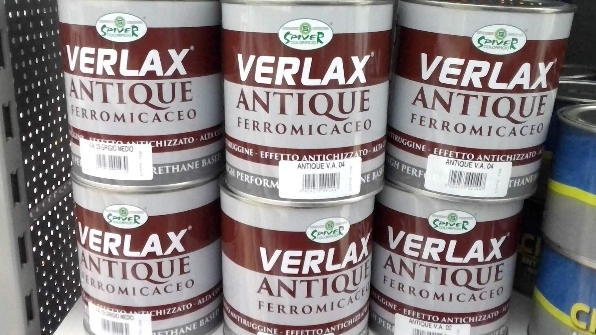 vernice per mobili antichi