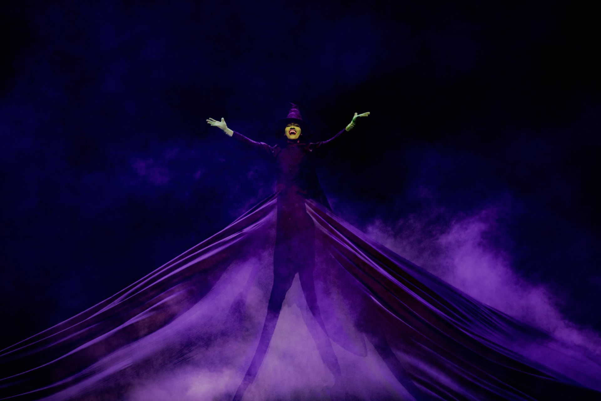 Defying Gravity HKSD 2025 dance showcase