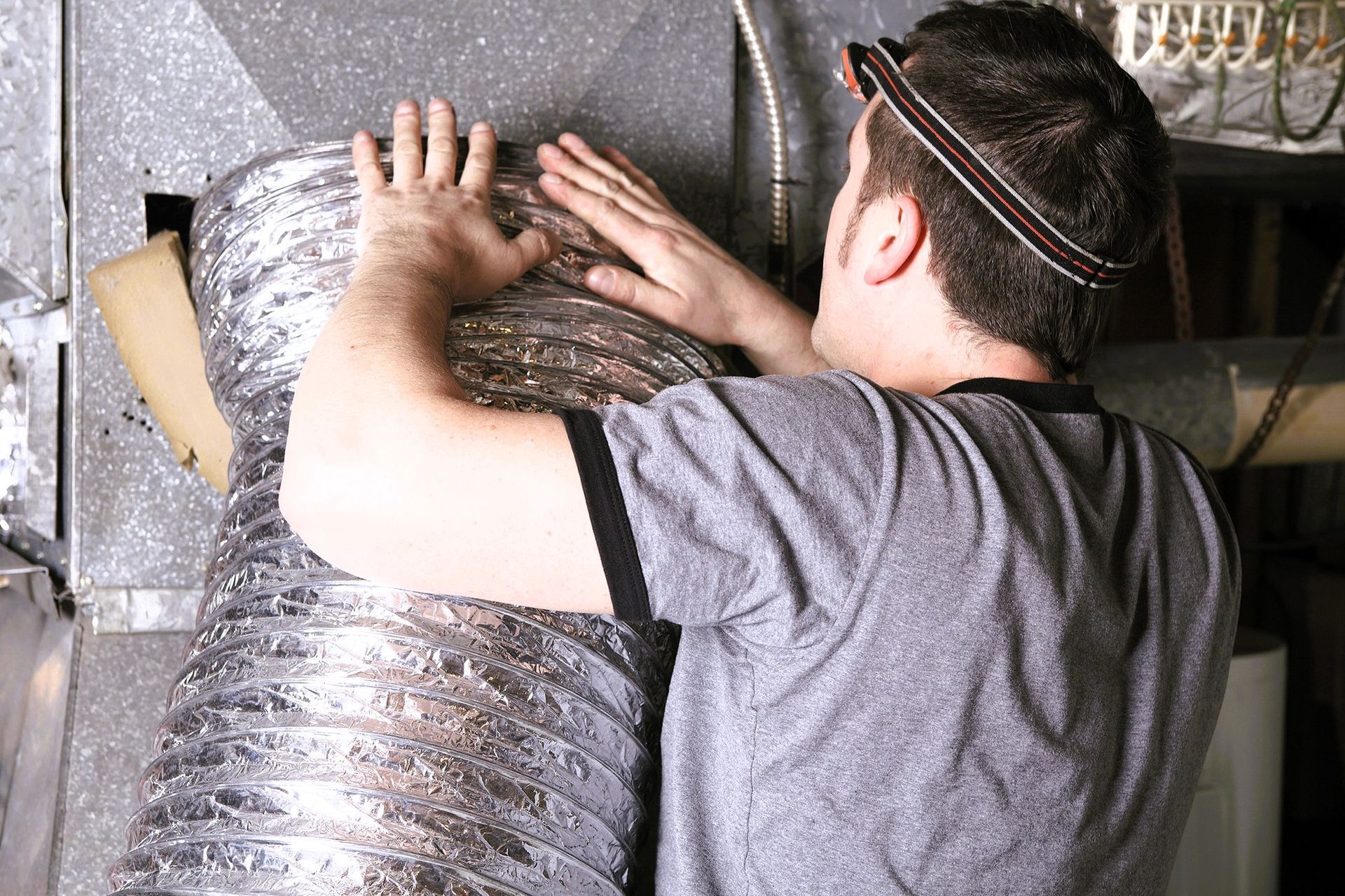 A ventilation cleaner using a tool for professional air duct cleaning