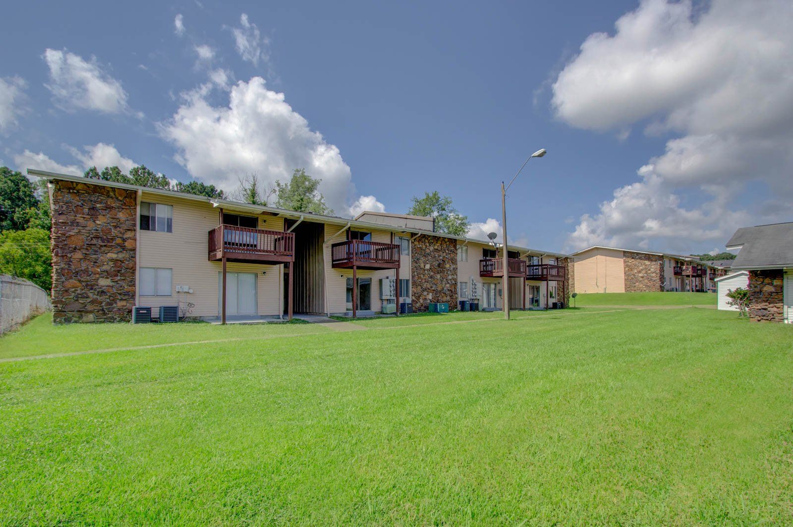 Exterior | Melrose Apartments