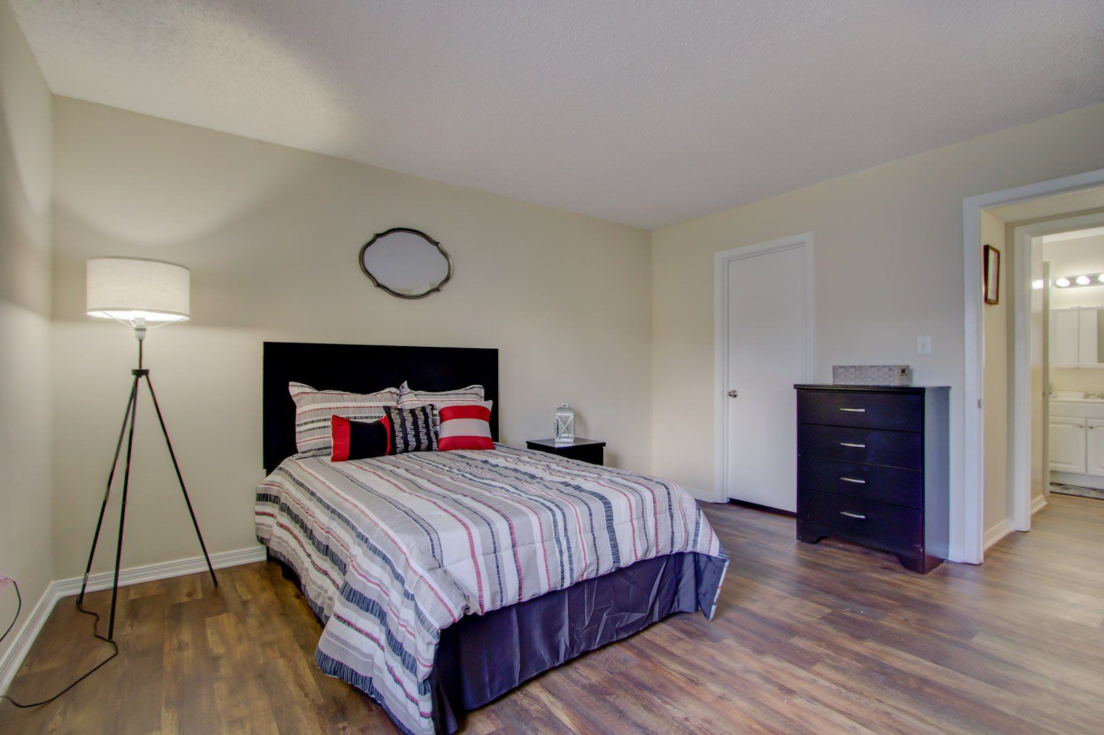 Bedroom | Melrose Apartments