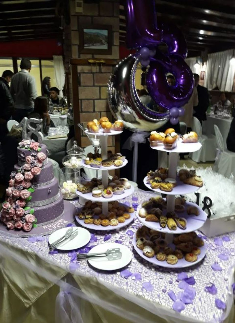 Buffet con pasticcini