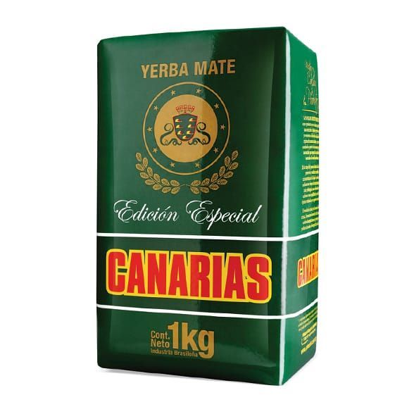 Un paquete de 1 kg de Canarias Edición Especial Yerba Mate en una bolsa verde distintiva con detalles en dorado y rojo.