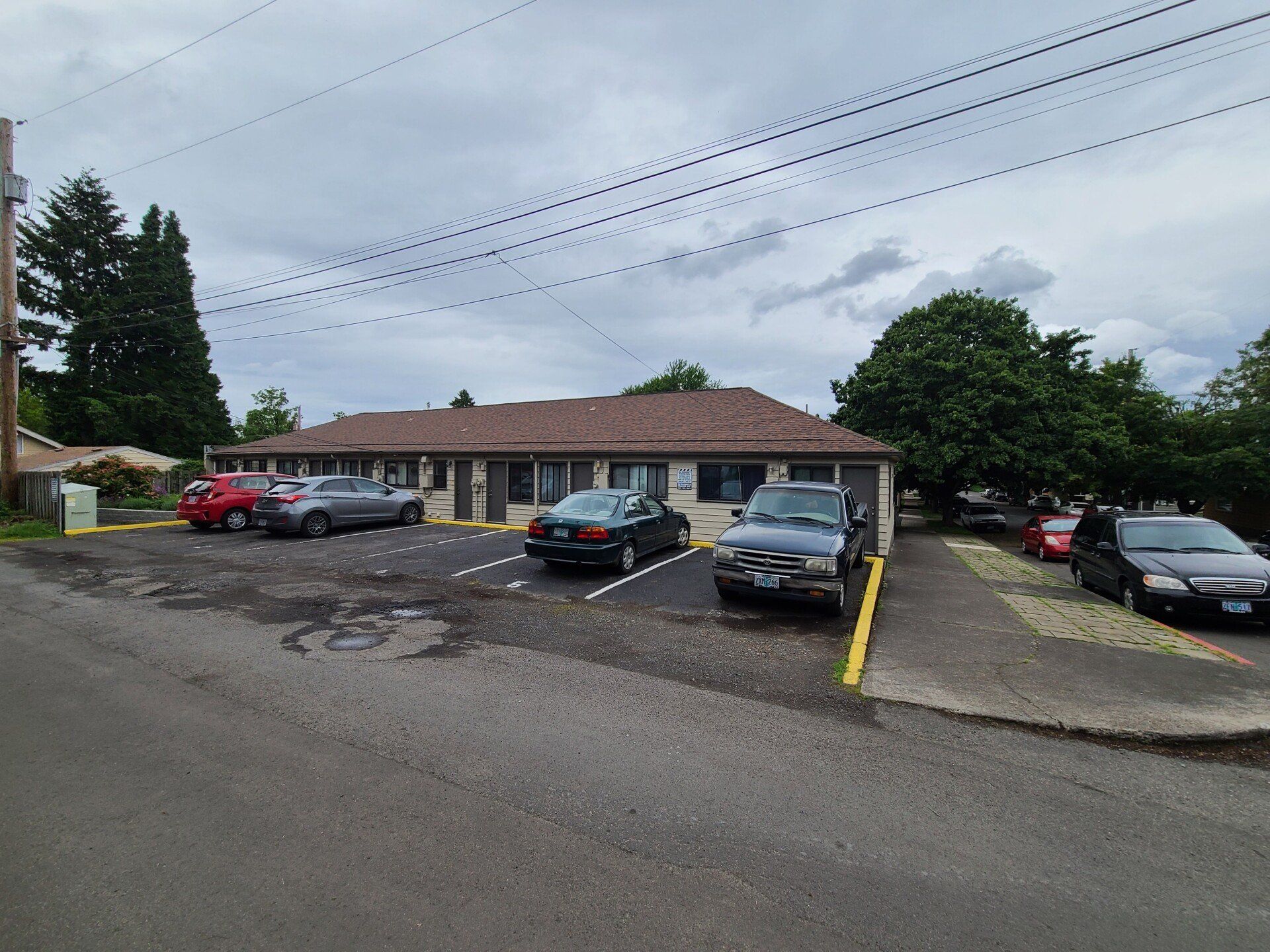 Ed-6 Apartments gallery