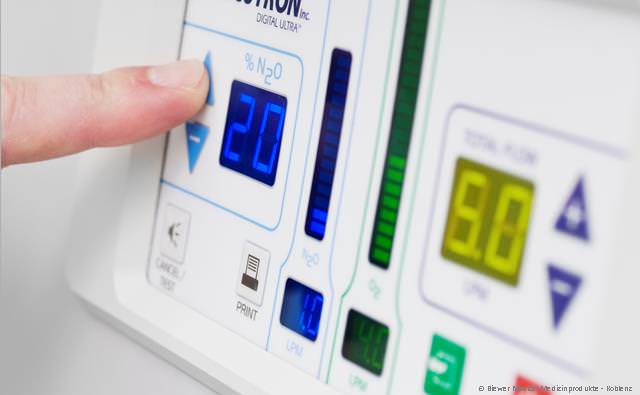 Lachgas: Sehr sicher und kaum Nebenwirkungen Lachgas: Sehr sicher und kaum Nebenwirkungen