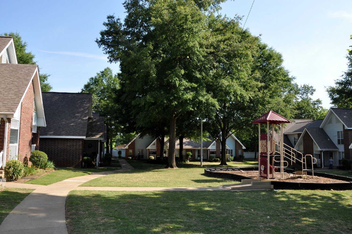 Bradford Apartments Exterior Photo
