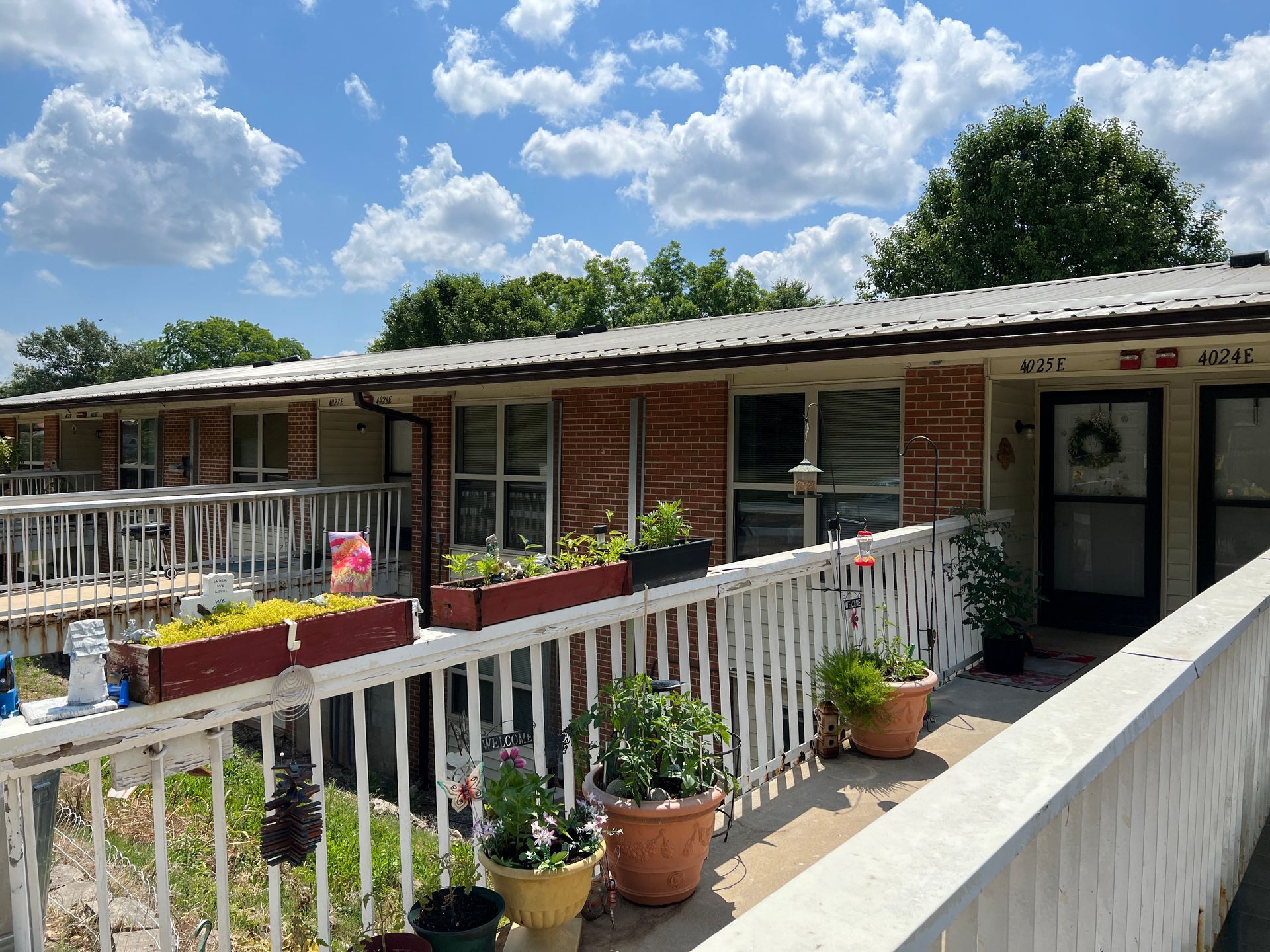 MHA Dixon Street Exterior Photo