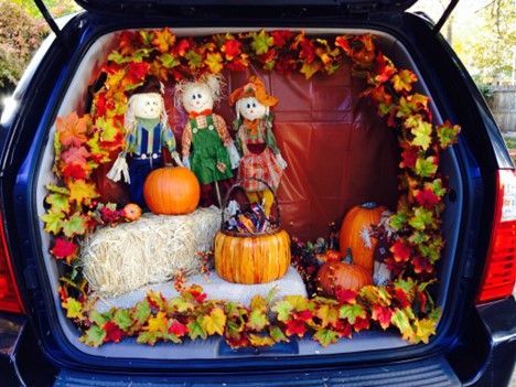Trunk or treating photo with fall decor
