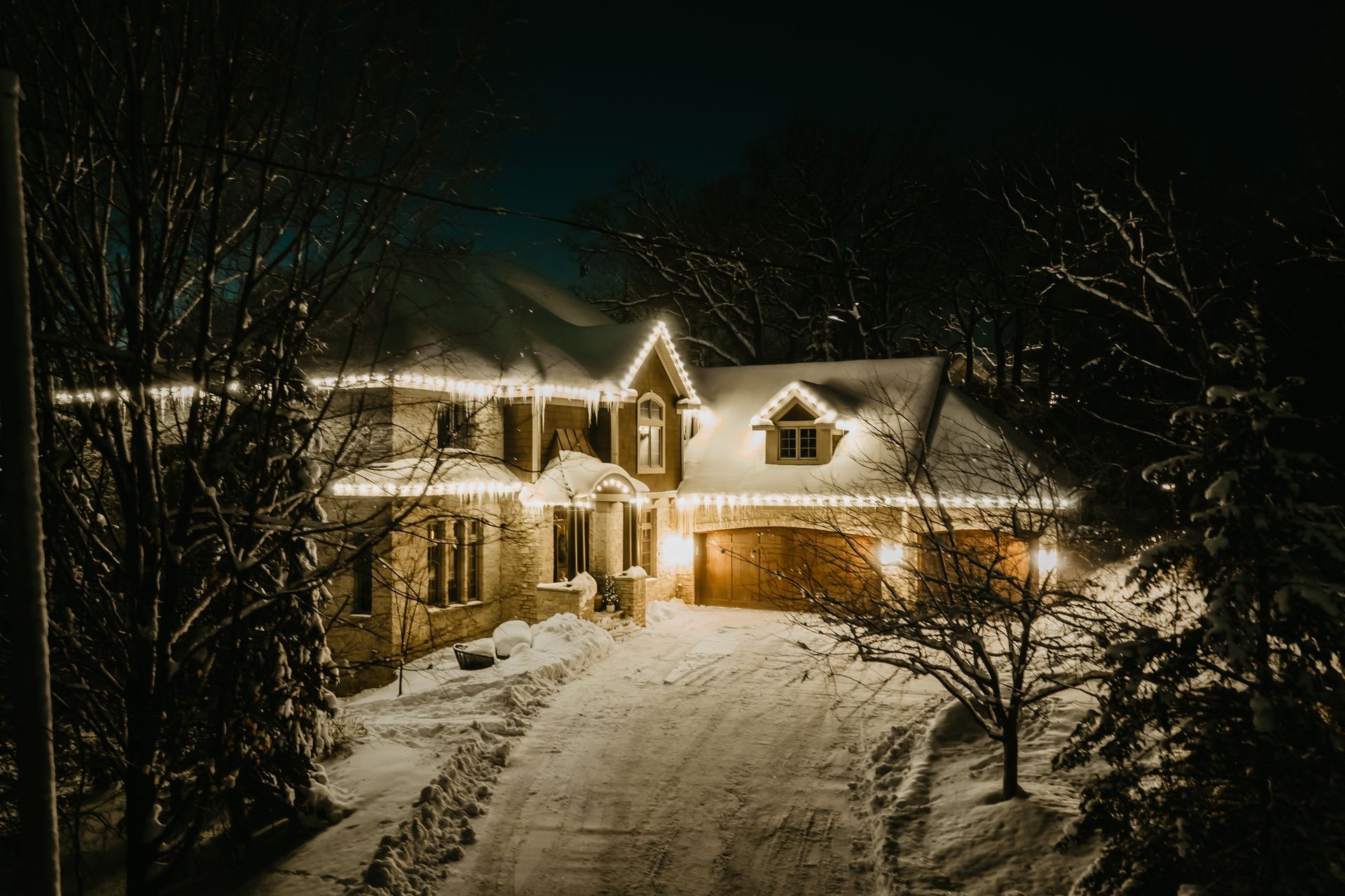 professional light install in woodbury