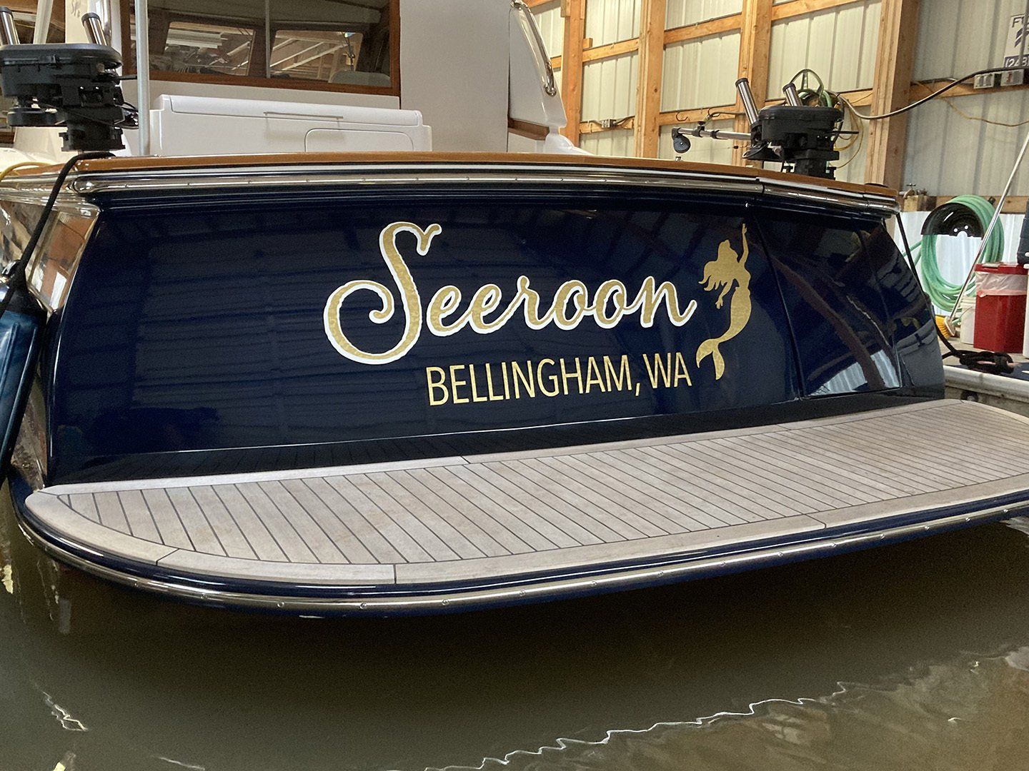 seeroon boat name