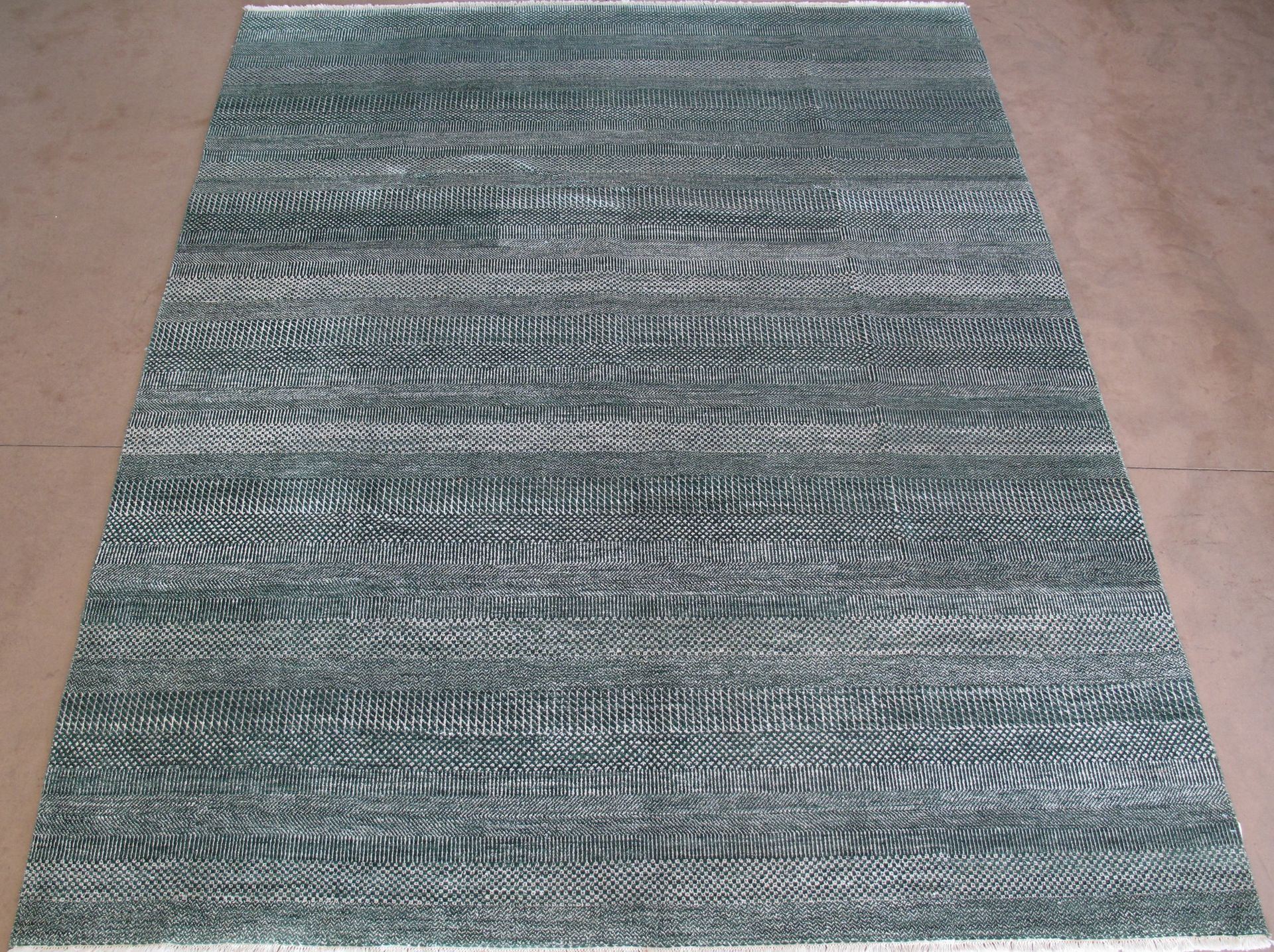 India | M6556-4 | 8'1