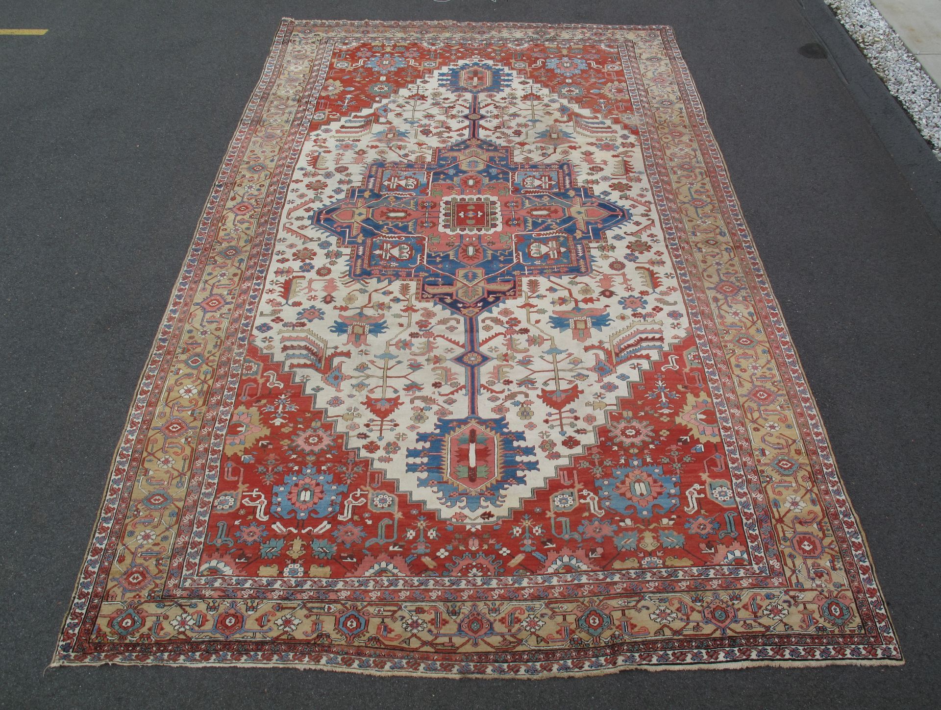 Antique Serapi | 261225 | 12' X 20'9