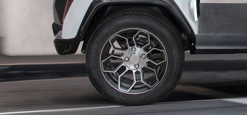 Evolution D5 Ranger with Radial Tires
