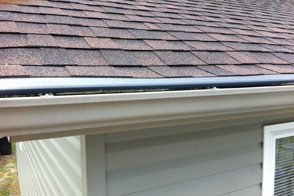 Seamless gutters in Fayetteville, NC 
