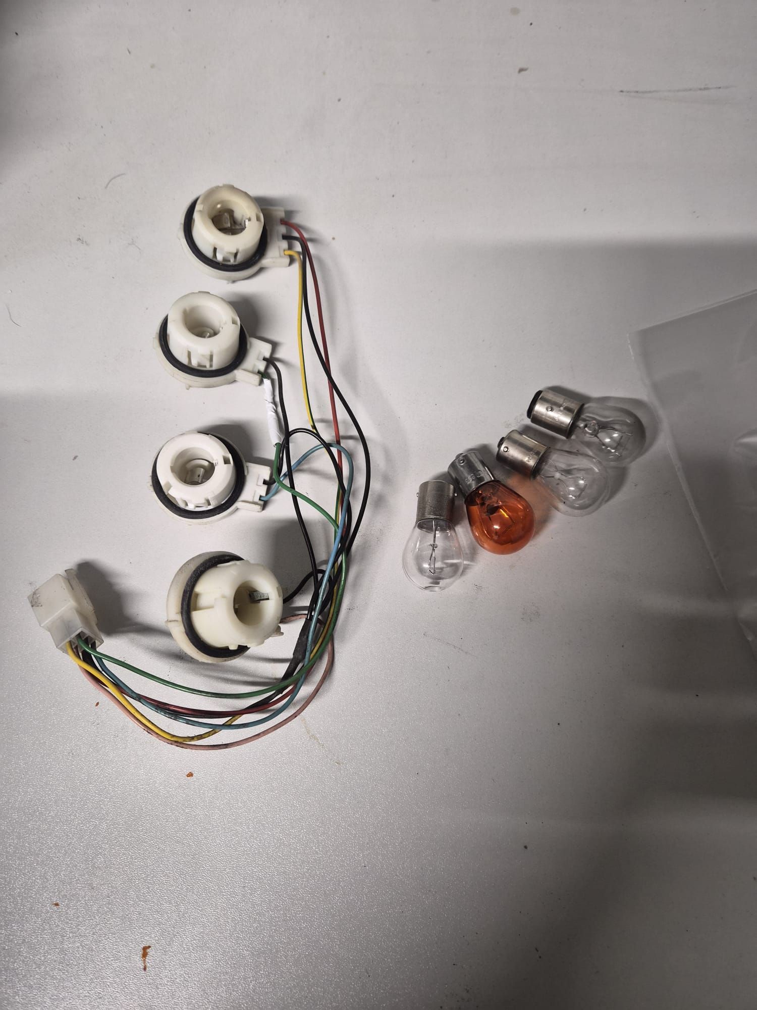 achterlicht bekabeling LINKS microcar mc1/2