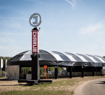 constructietent g-star mega tenthire toptents lowlands 1