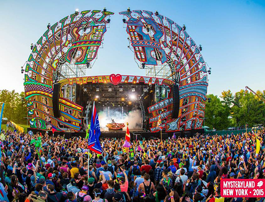 podium stage mysteryland New York 1