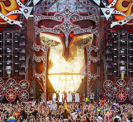 podium stage defqon1 q-dance 4