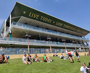 festival vip maincomfort tomorrowland neptunus mezzanine evolution 1