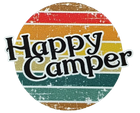 Logo Happy Camper in stile vintage con strisce orizzontali colorate e testo.