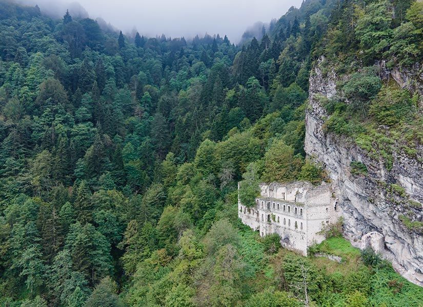 Vazelon Monastery, Maçka/Trabzon Vazelon Monastery, Maçka/Trabzon