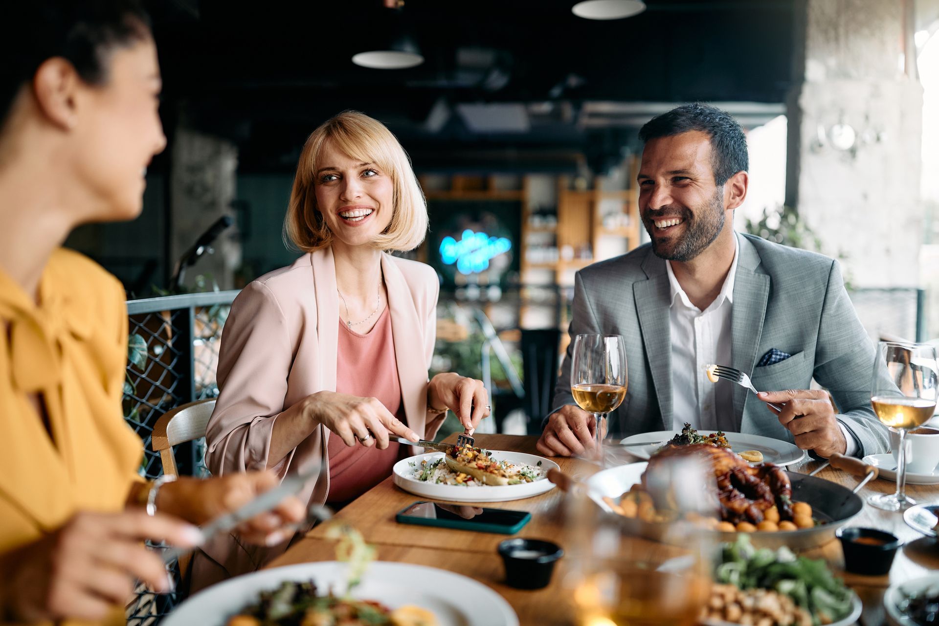lavoratori in pausa pranzo