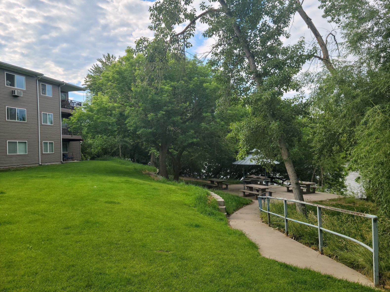 riverside apartments