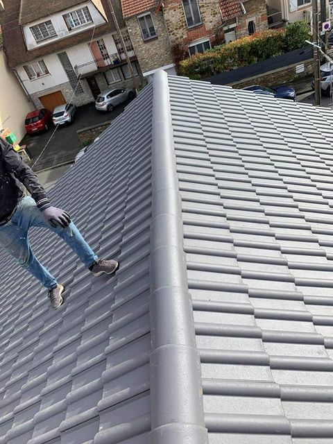 toiture en tuiles posée par notre couvreur à Saint-Maur 94