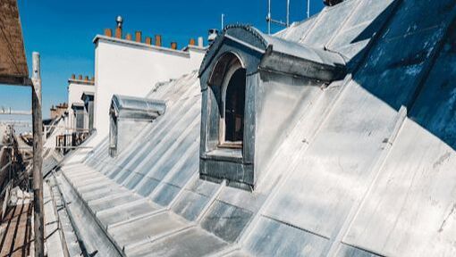 toiture à rénover par notre couvreur Paris à Paris 75004