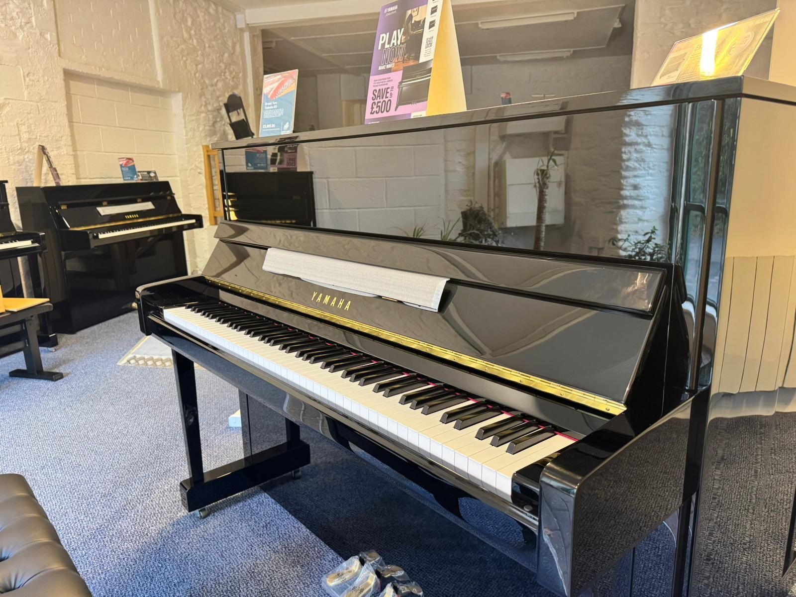 Yamaha B3 Accoustic Piano