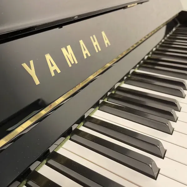 Yamaha U10A from 1995 refurbished!