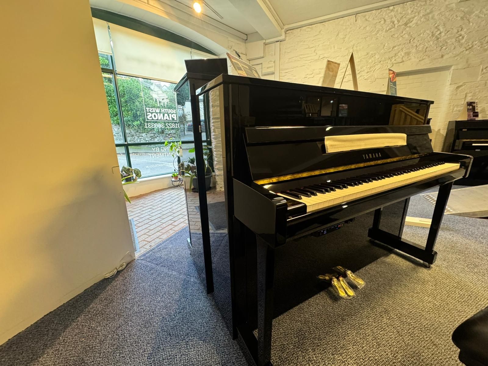 Yamaha B2 TransAcousitc