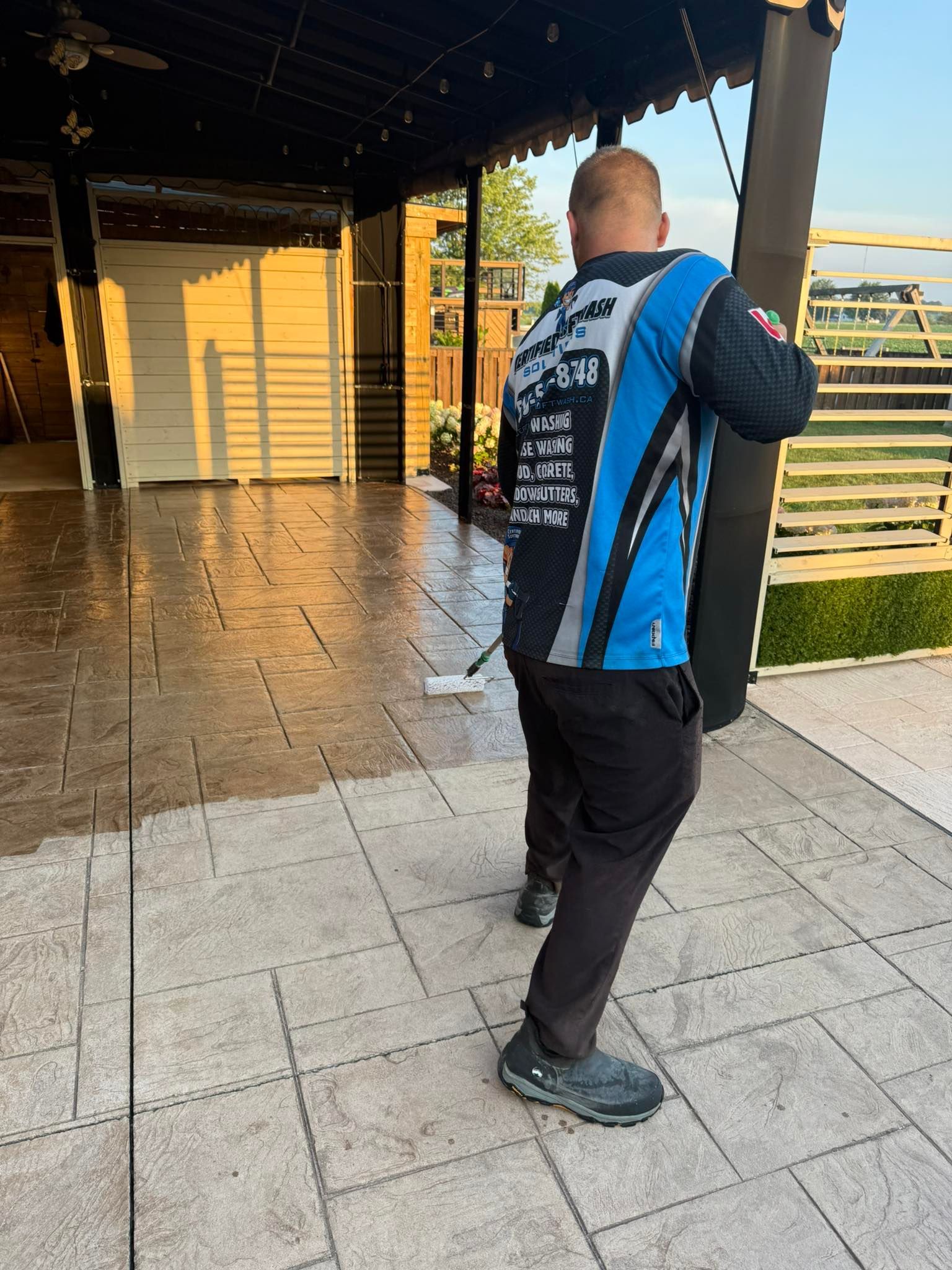 exterior house cleaners