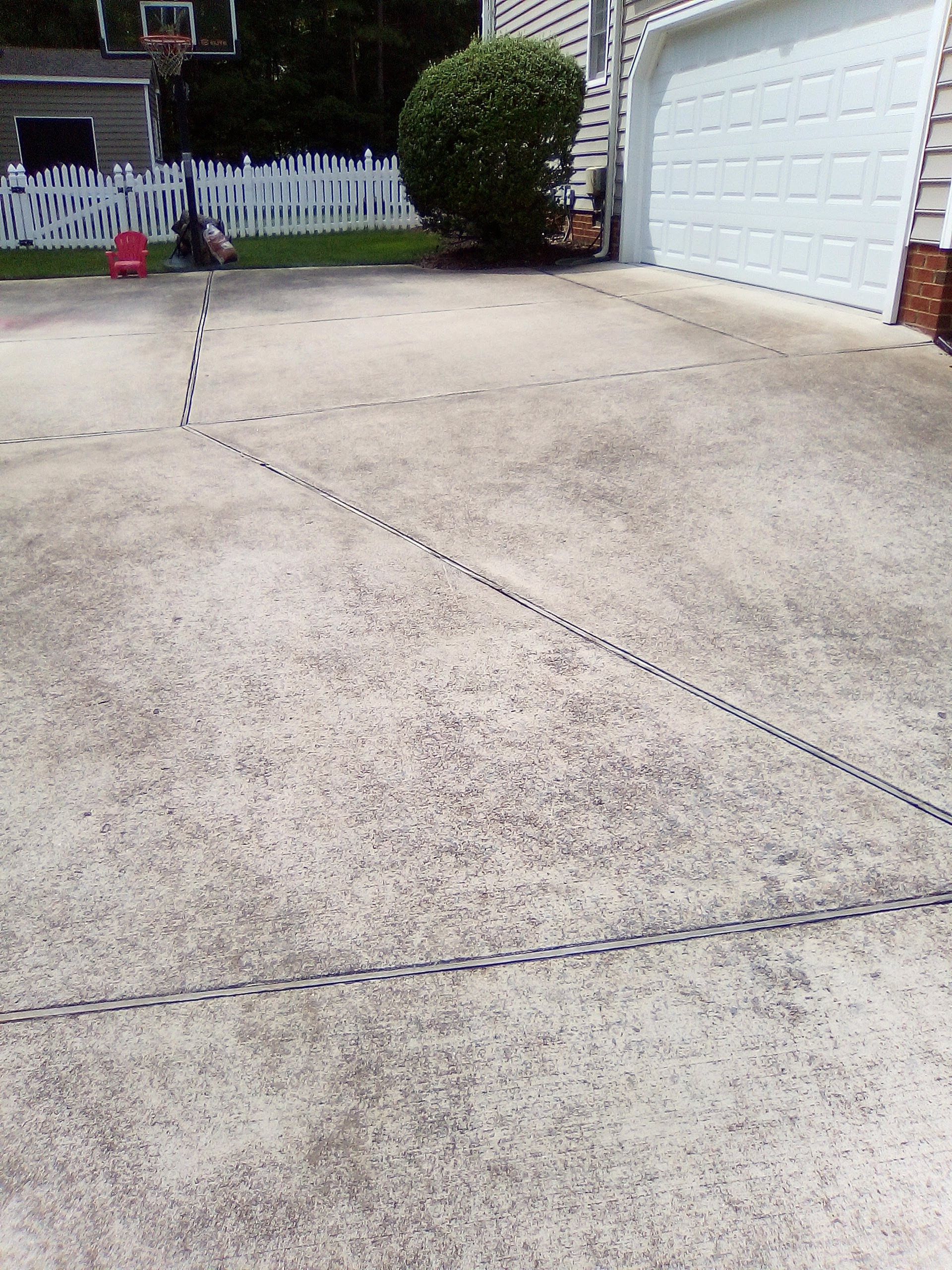 Before Wash Drive Way — Richmond, VA — A + Pressure Washing