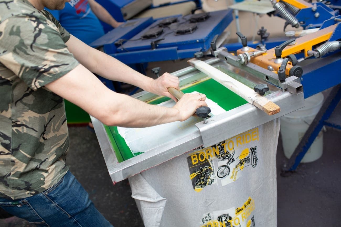 How to Design the Perfect Screen Printed T-Shirts