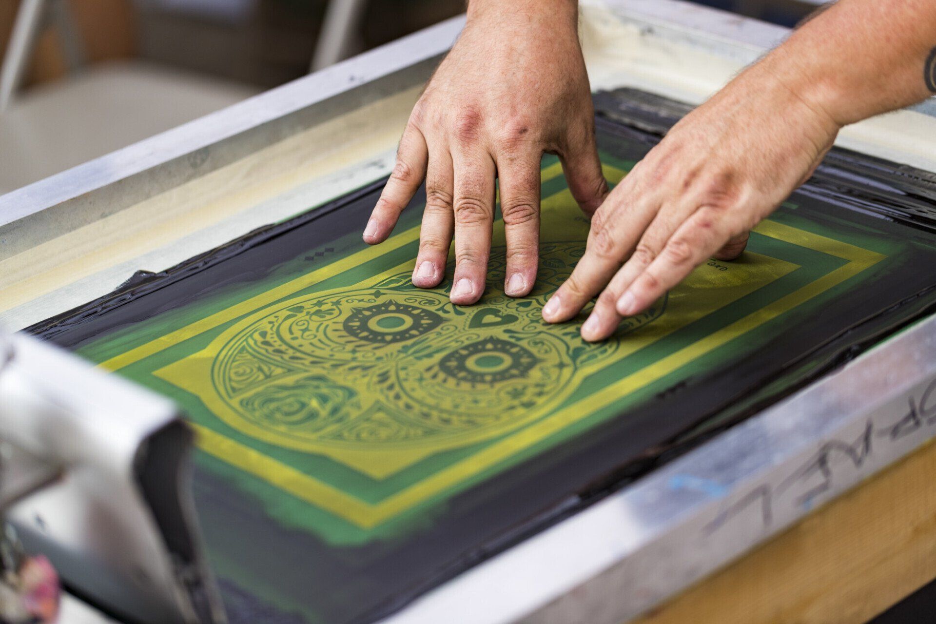 what is screen printing