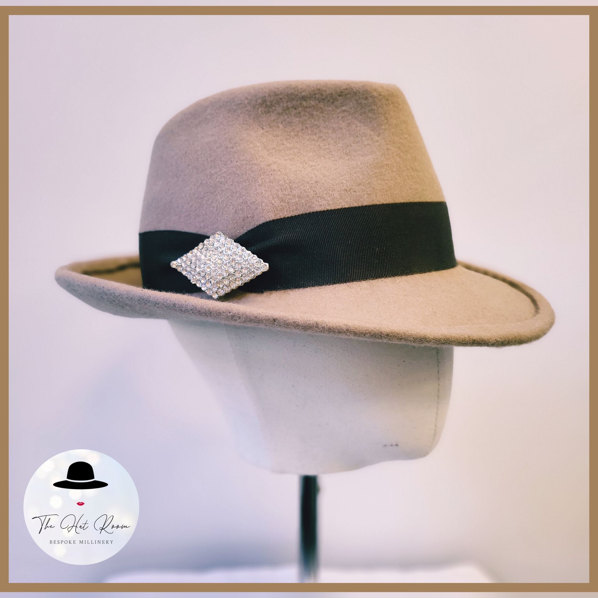 felt trilby
felt fedora
classic hat
winter hat
autumn hat
